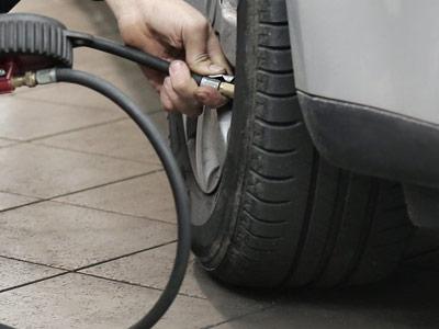 Banden wisselen, banden opslaan en wielen balanceren